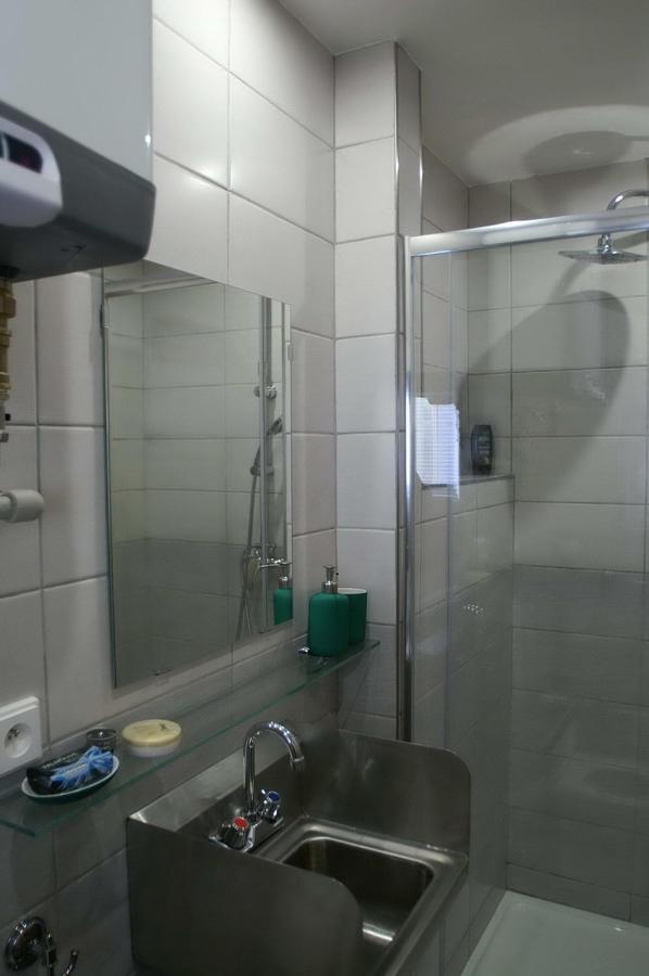Malé útulné studio s koupelnou a kuchyňkou Svinarov Exteriér fotografie